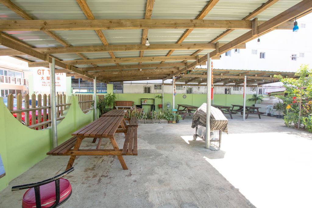 G.T. Guest House Garapan Esterno foto