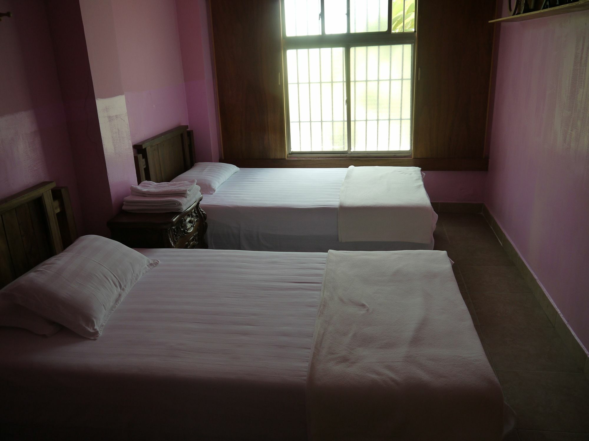 G.T. Guest House Garapan Esterno foto